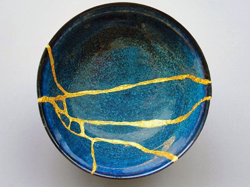 Broken pot replaced with gold thus showing the kintsugi leadership in satori attitude self-belief